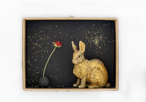 7-12-133_Trotz all der Angst (Golden Bunny)_03-2022_103x132x40